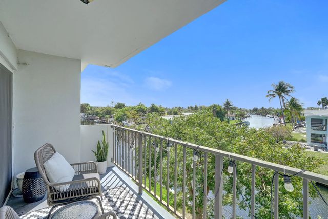 2 of 25 - 801 S Federal Highway #301, Pompano Beach, FL