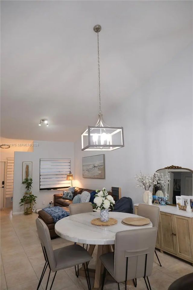 5 of 27 - 1021 Nw 79th Avenue, Plantation, FL