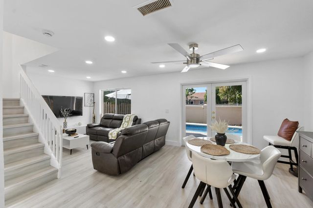 3 of 14 - 6363 Seagrape Circle, Margate, FL