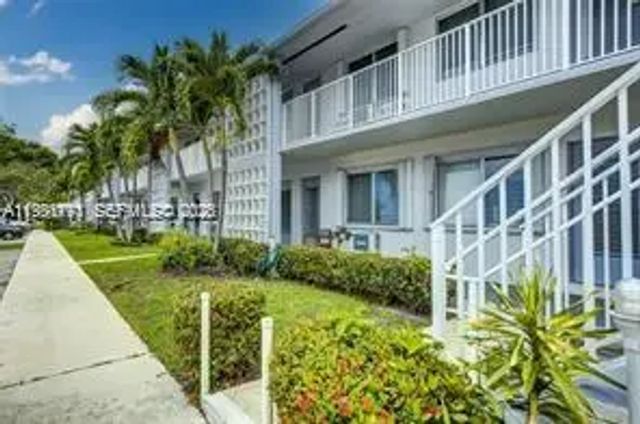 2 of 30 - 2020 Ne 51st Court #203, Fort Lauderdale, FL