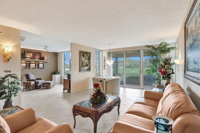 806 Cypress Boulevard #104, Pompano Beach