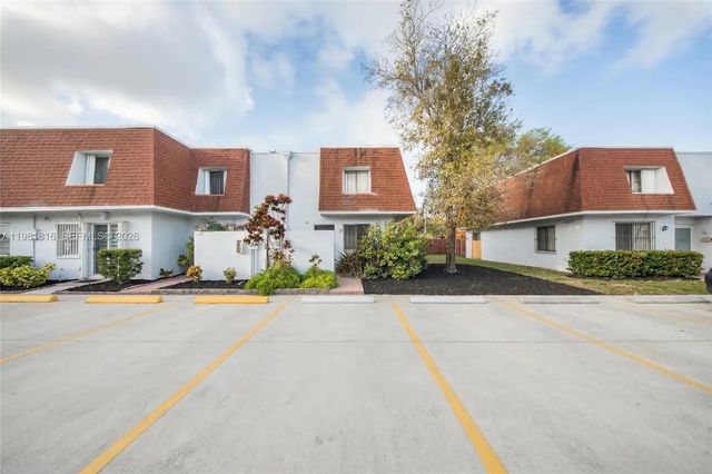 10710 Nw 7th Street #11b, Miami