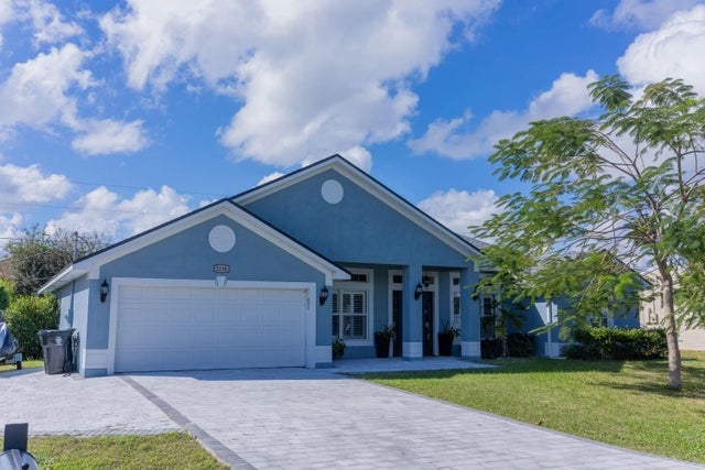 Photo of Listing #B26003058