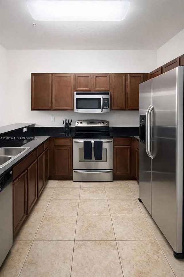 5 of 11 - 8899 Nw 107th Court #219, Doral, FL
