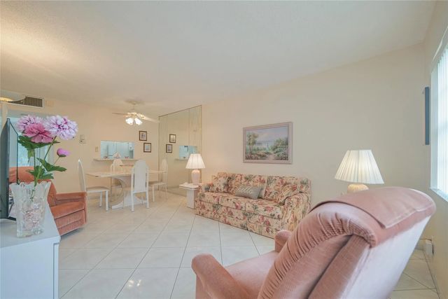 5 of 47 - 3431 Nw 50th Avenue #213, Lauderdale Lakes, FL