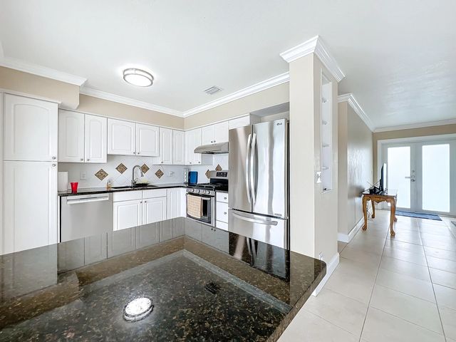 4 of 26 - 6803 Kingston Drive, Lake Worth, FL