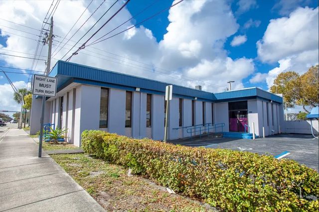 3 of 18 - 16350 Ne 12th Avenue, North Miami Beach, FL