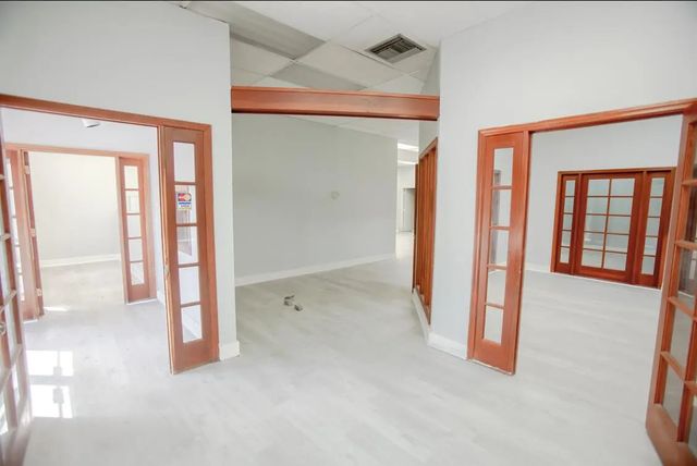 5 of 18 - 16350 Ne 12th Avenue, North Miami Beach, FL