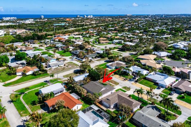2 of 48 - 4153 Russell Street, Jupiter, FL