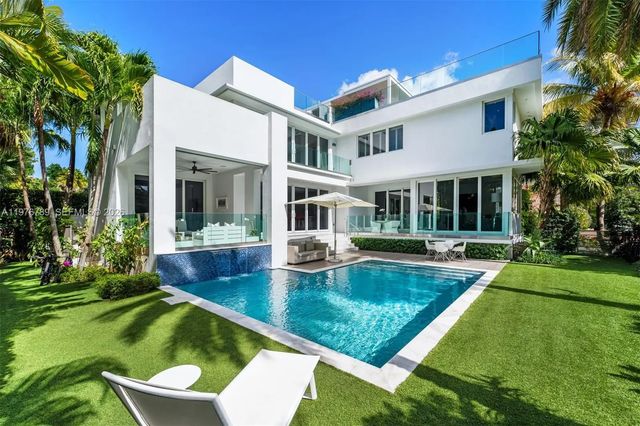 2 of 36 - 741 Harbor Drive, Key Biscayne, FL