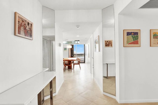 4 of 46 - 5380 N Ocean Drive #18a, Singer Island, FL