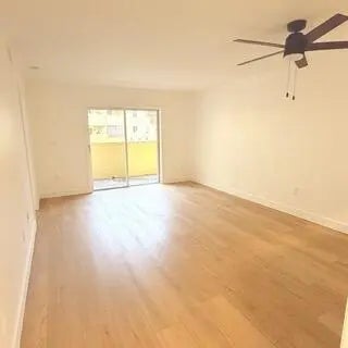 Photo of Listing #B26001276