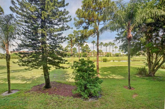 2 of 46 - 3810 Via Poinciana #206, Lake Worth, FL