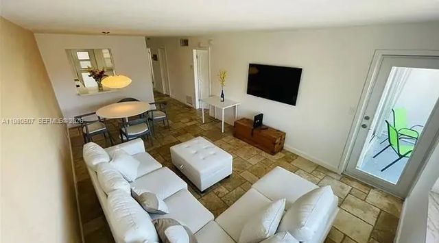 4 of 10 - 240 Galen Drive #314, Key Biscayne, FL