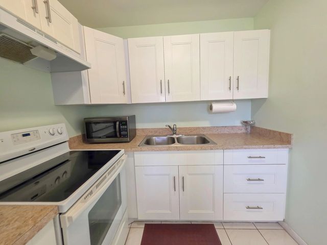 5 of 22 - 291 Norwich M, West Palm Beach, FL
