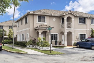 Photo of Listing #B26004853