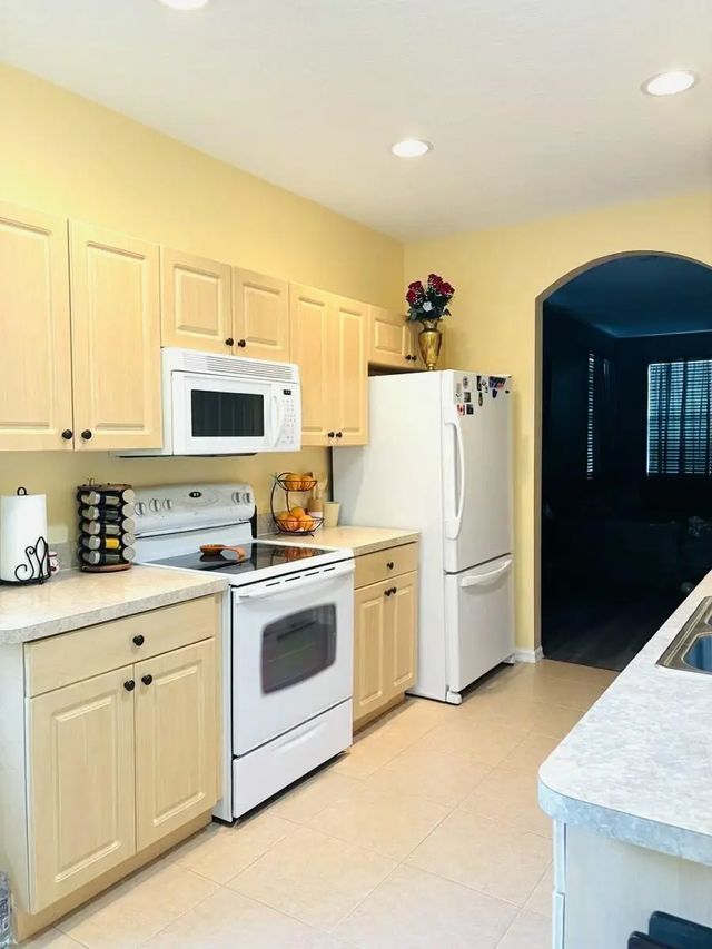 3 of 30 - 2104 Se Eatonville Drive, Port St. Lucie, FL
