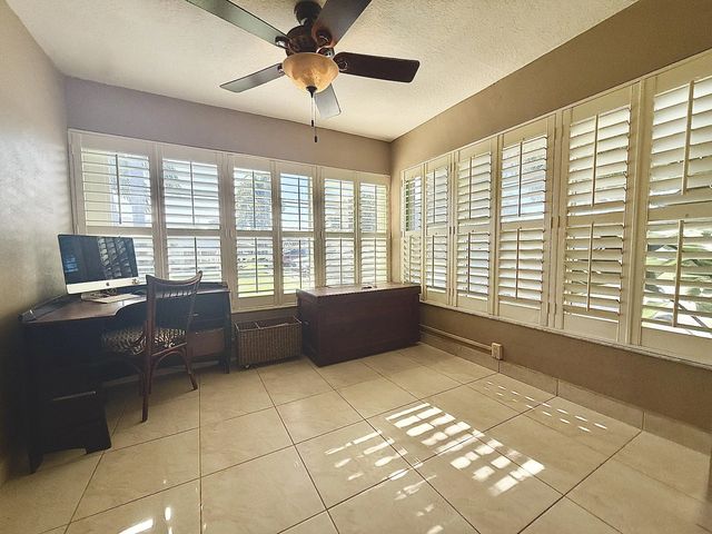 2 of 20 - 220 Country Lane #a, Boynton Beach, FL
