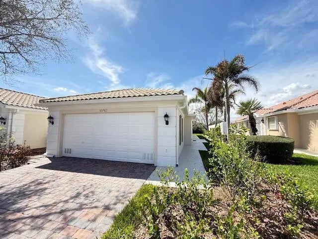 Photo of Listing #B26001289