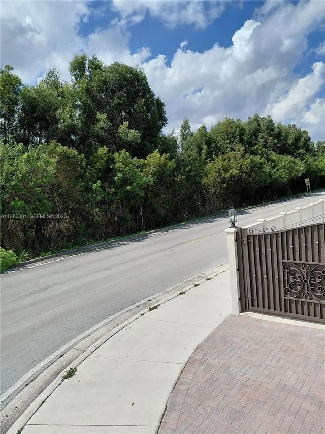 168xx 45th Street, Miami