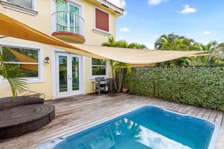 Photo of Listing #B26001360