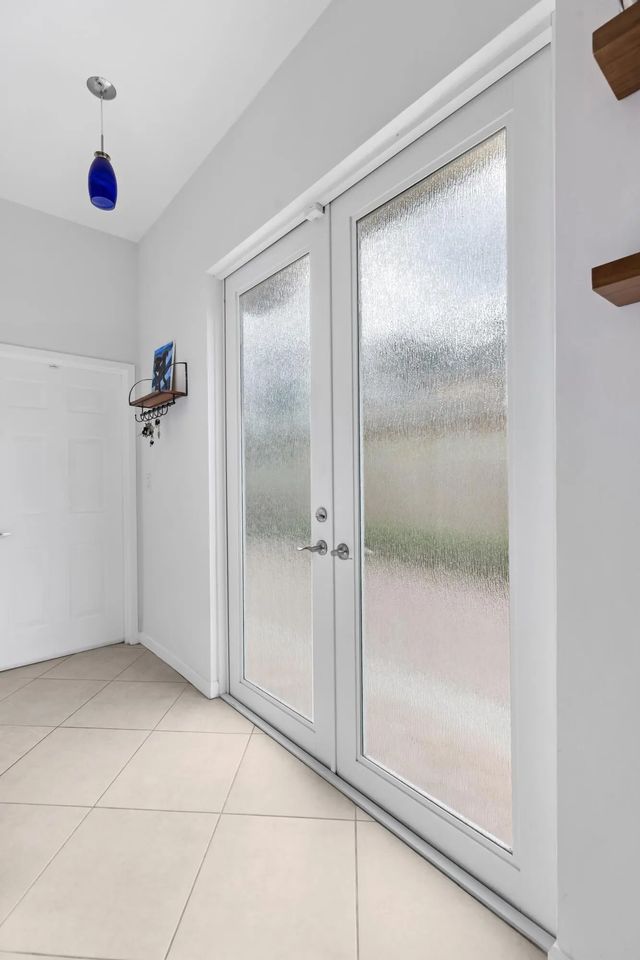 3 of 33 - 1222 Ne 18th Avenue #1, Fort Lauderdale, FL