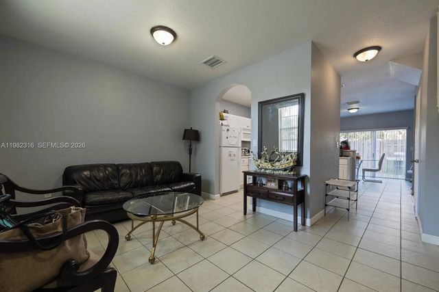 4 of 18 - 3335 Ne 13th Cir Drive #105-27, Homestead, FL