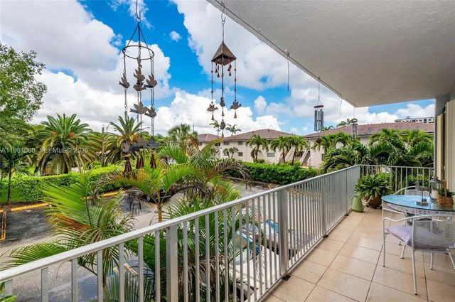 7403 Sw 82nd Street #212n, Miami