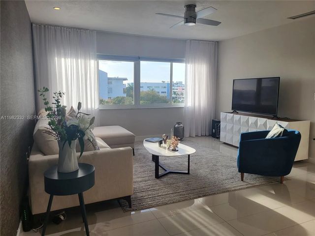 1020 94th Street #502, Bay Harbor Islands