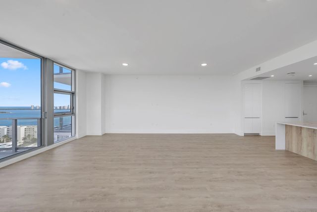 5 of 80 - 220 Lake Shore Drive #1823, Lake Park, FL