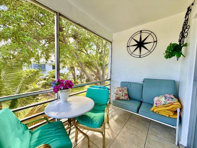 2551 W Golf Boulevard #204, Pompano Beach