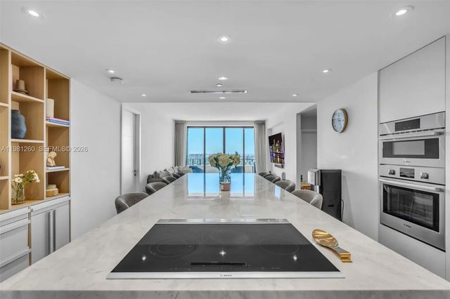 3 of 36 - 151 Crandon Boulevard #1035, Key Biscayne, FL