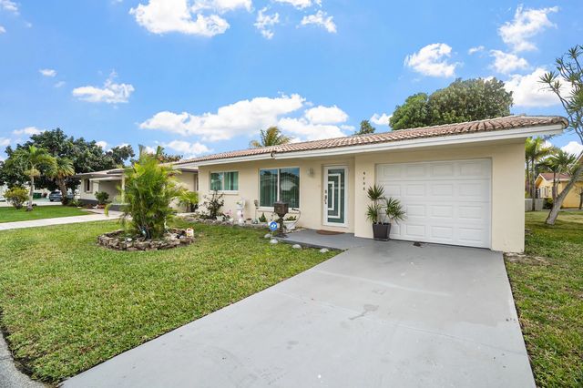 2 of 35 - 4708 Nw 49th Drive, Tamarac, FL