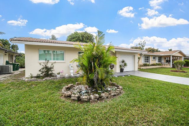 3 of 35 - 4708 Nw 49th Drive, Tamarac, FL