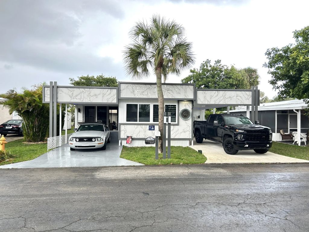 111 Alamanda Lane, Deerfield Beach
