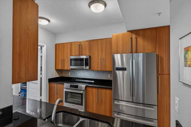 3 of 48 - 101 Se 20th Avenue #201, Deerfield Beach, FL