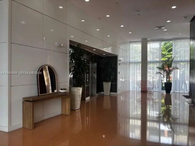 4 of 34 - 2775 Ne 187th Street #512, Aventura, FL