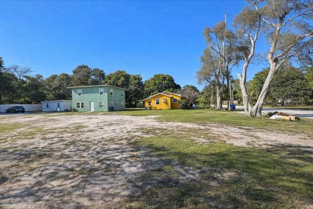 3 of 22 - 2206 Delaware Avenue, Fort Pierce, FL