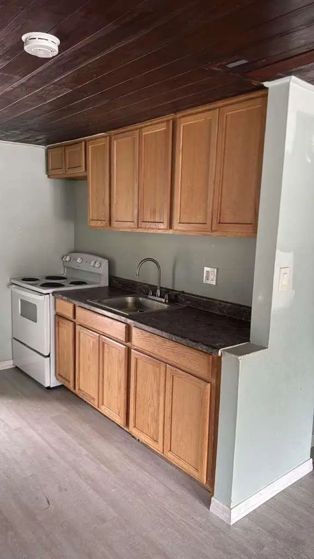 5 of 22 - 2206 Delaware Avenue, Fort Pierce, FL