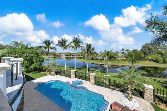 2 of 38 - 2905 Paddock Road, Weston, FL