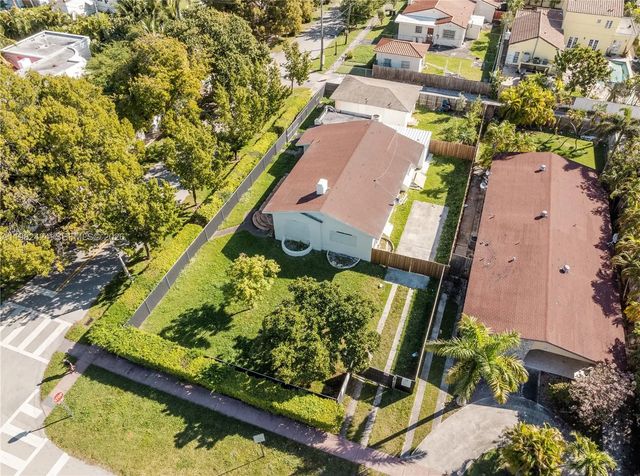 3 of 17 - 1255 Lenox Avenue, Miami Beach, FL