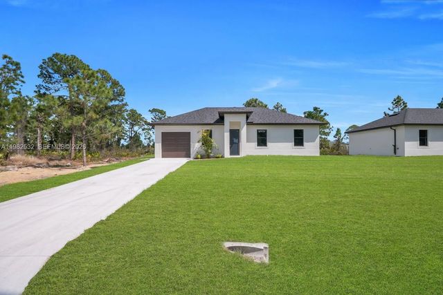 635 Summit Avenue S, Lehigh Acres