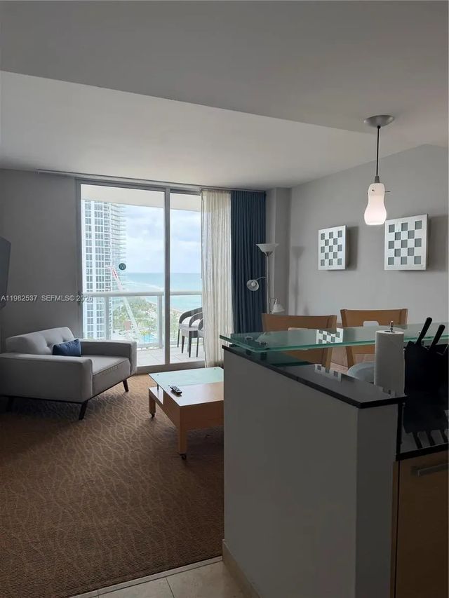 4 of 16 - 18683 Collins Avenue #1504, Sunny Isles Beach, FL