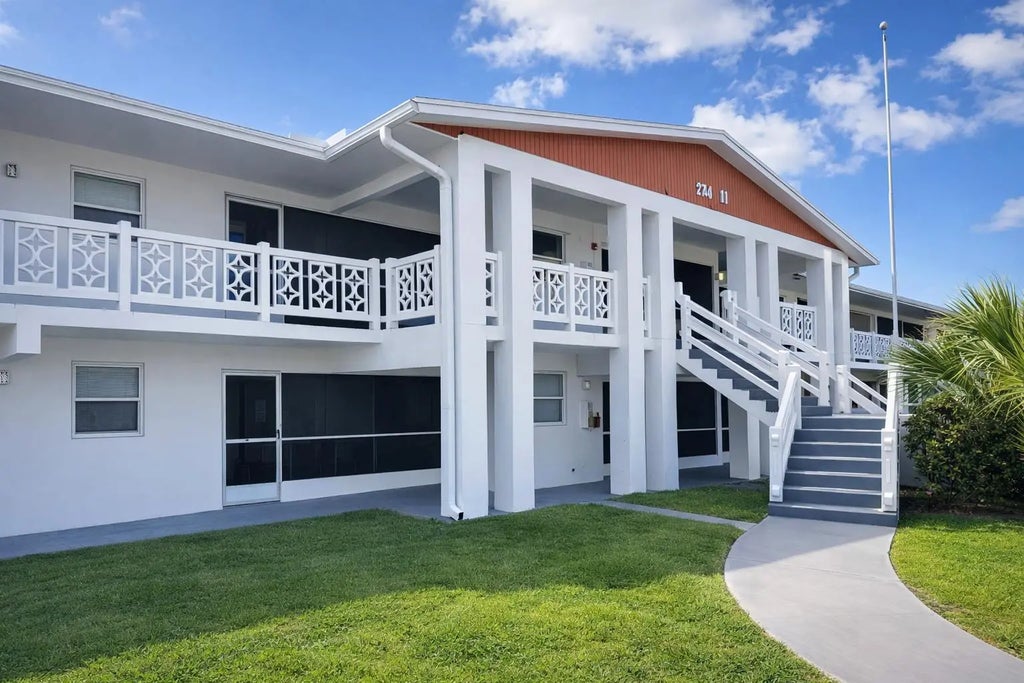 1701 Nw 46th Avenue #111, Lauderhill