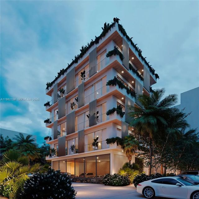 4 of 37 - 829 4th Street #3, Miami Beach, FL