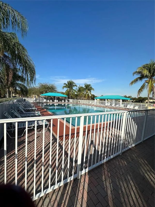 2 of 13 - 2845 Se 15th Road #81, Homestead, FL