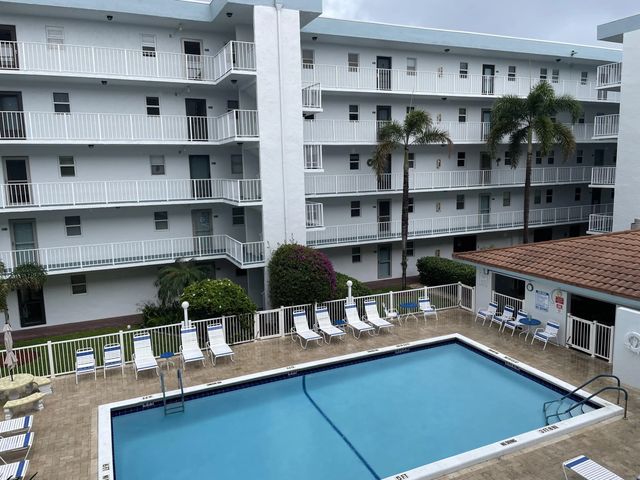 4629 Poinciana Street #apt 409, Lauderdale-By-The-Sea