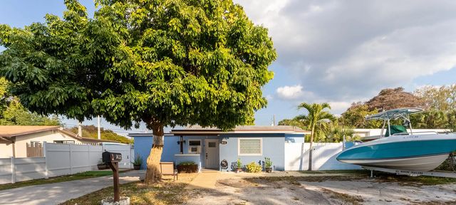 4 of 28 - 1432 Sw 26th Avenue, Fort Lauderdale, FL