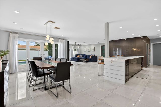 5 of 41 - 2732 Ne 35th Drive, Fort Lauderdale, FL
