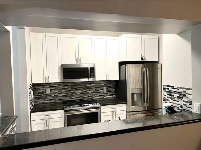 4 of 10 - 7085 Nova Drive #226, Davie, FL